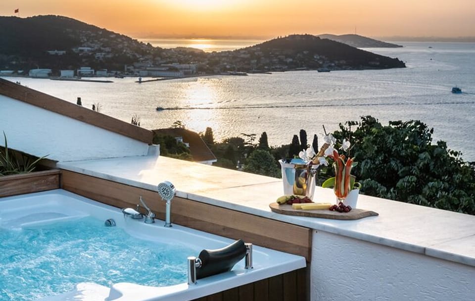 A Romantic Night in Büyükada