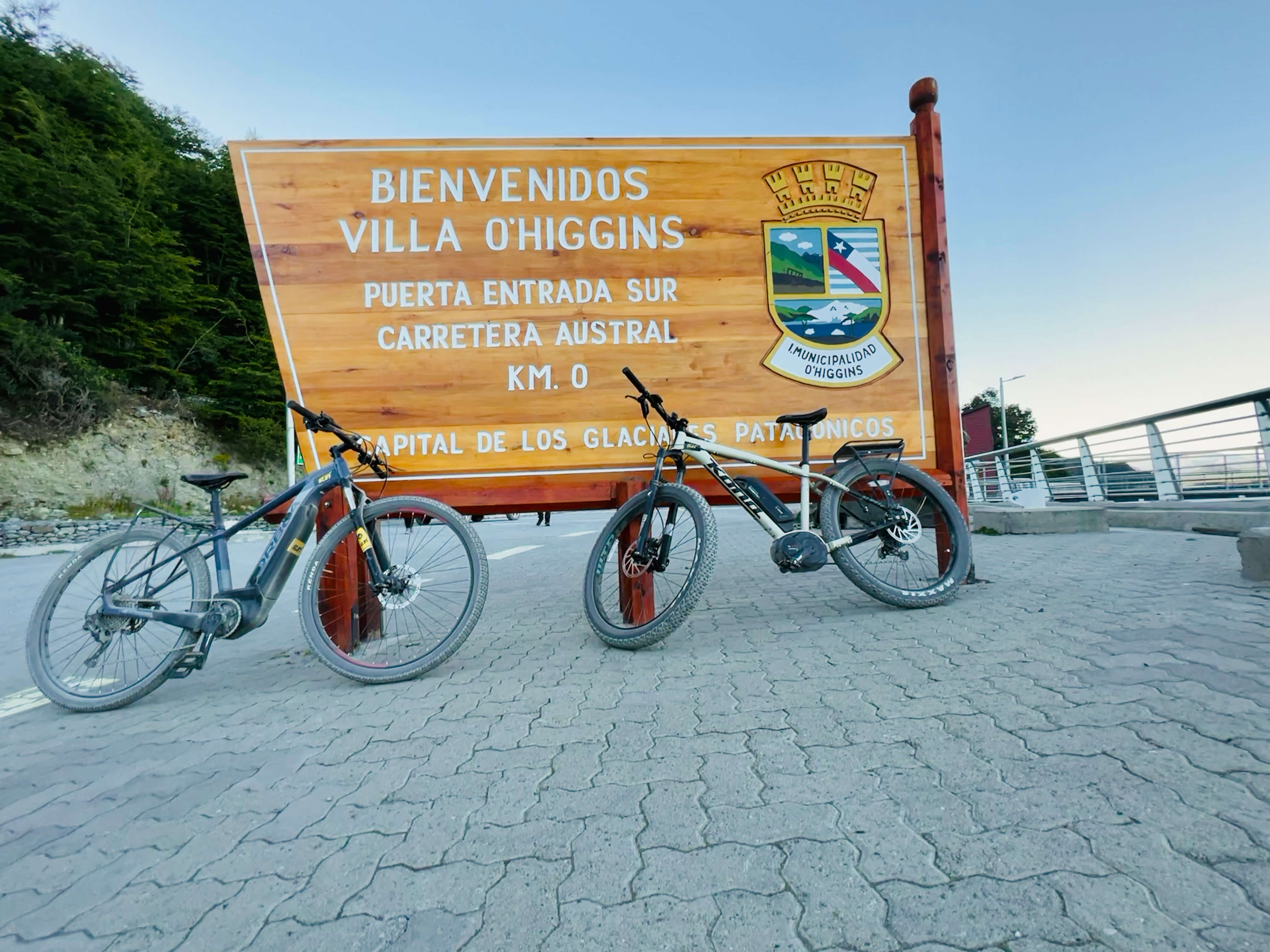 Arrienda tu ebike SURí para comenzar tu ciclotour desde el Fin de La Carretera Austral hacia el norte