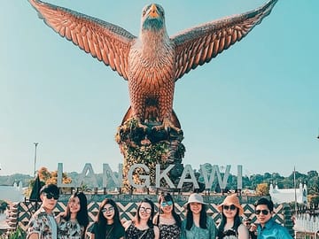Essential Langkawi Group Tour – Top Attractions in a Day”