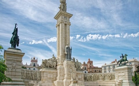 Private Walking Tour of Cádiz: Cathedral, Roman Theatre, and More