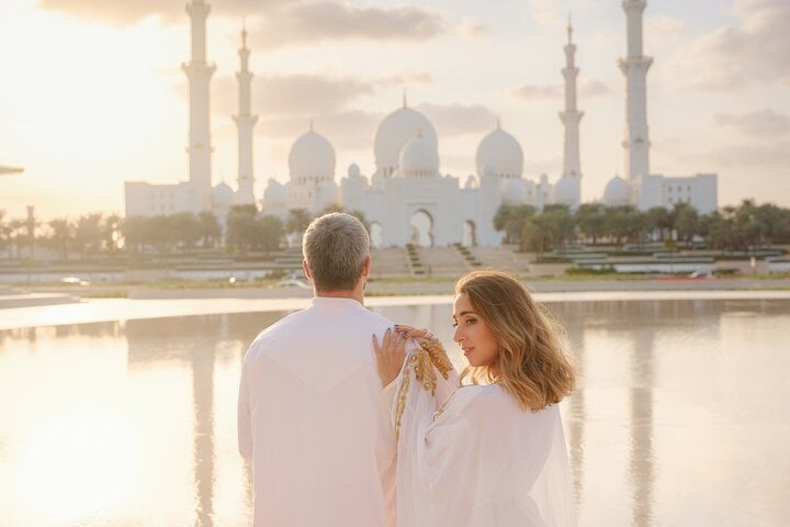 Private-Grand Mosque and Wahad Al Karama Tour 3