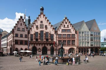 Private 10-Hour Cultural Tour of Frankfurt with Photography