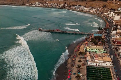 Chan Chan Ruins and Huanchaco Beach Tour in Trujillo