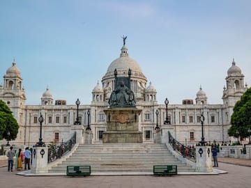 Private Bus Tour of Kolkata's Heritage and Culture