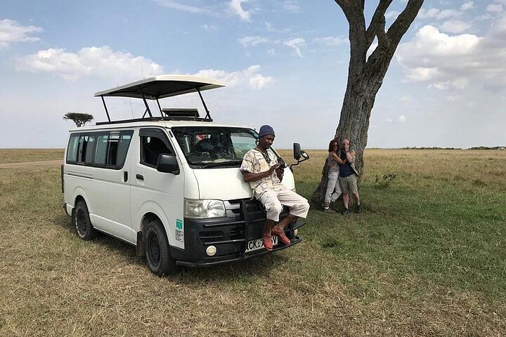 Private Game Drive in Nairobi National Park: Spot Wildlife Near the City