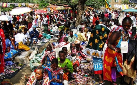Nairobi Highlights Walking Tour: Explore Culture and Landmarks