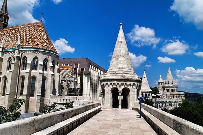 Full day Private Budapest city tour with lunch and Parliament interior visit 9