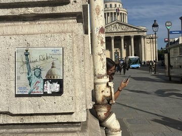 Latin Quarter & Notre-Dame: 2,000 Years of History in small group