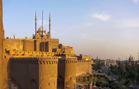 Private Cultural Tour of Historic Old Cairo and Giza