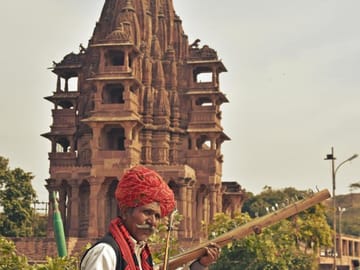 Private Osian Desert and Mandore Garden Tour from Jodhpur