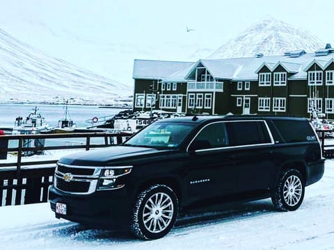 Private Transfer Akureyri Airport → from Arctic Helisking , photo 3