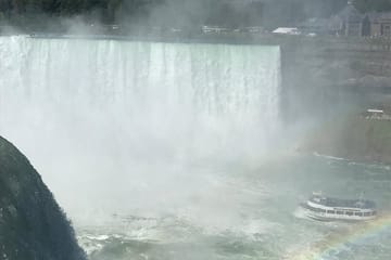 Niagara Falls Day Trip from New York with Maid of the Mist