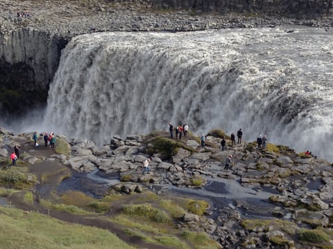 Lake Myvatn and Dettifoss Waterfall (from Lake Myvatn)