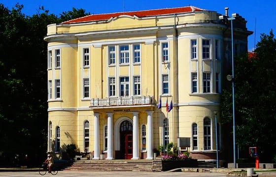 Plovdiv and Perushtitsa Day Trip with Wine Tasting from Sofia