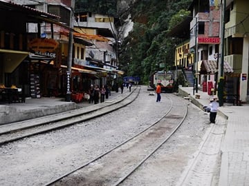 Machu Picchu by Train Day Trip with Private Guide at Machu Picchu and Peruvian Meal