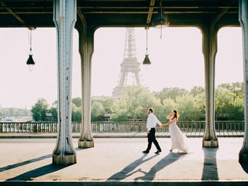 Couples Photoshoot Experience at Trocadéro Gardens, Paris