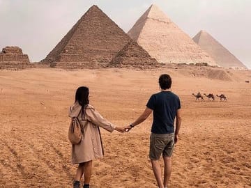 Private Day Tour of Pyramids, Sphinx & Egyptian Museum from Hurghada