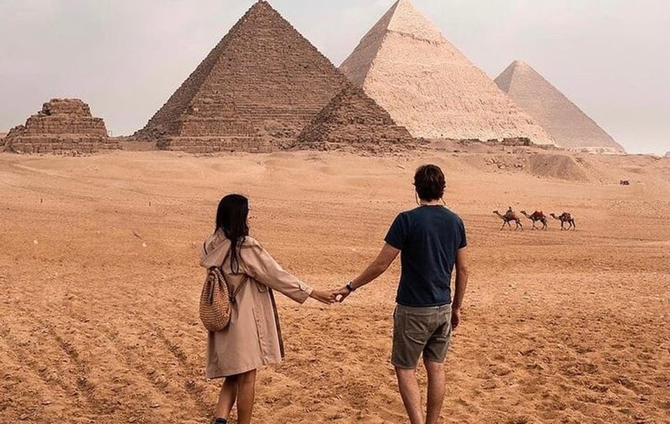 Private Tour to Pyramids ,Sphinx & Egyptian Museum from Hurghada