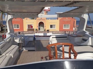 Private Boat Trip for Snorkeling and Fishing from Hurghada