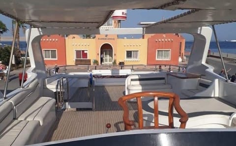 Private Boat Trip for Snorkeling and Fishing from Hurghada