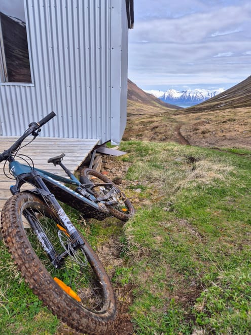 Taste of E-Mountain biking - Private 1hr Tour photo 4