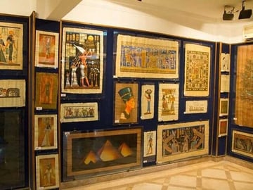 Cairo Shopping tour Private Papyrus Essential oils Bazar Cotton