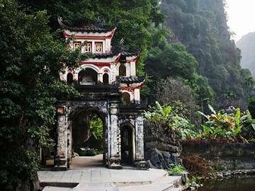 Tam Coc and Mua Cave Day Tour from Hanoi