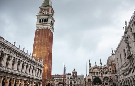 Professional Photoshoot Experience in St. Mark's Square, Venice