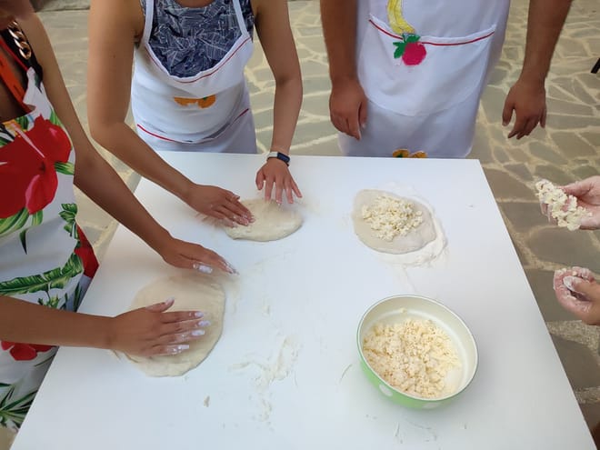 A Taste of Georgia: 3-Hour Food Tour in a Local Family 9
