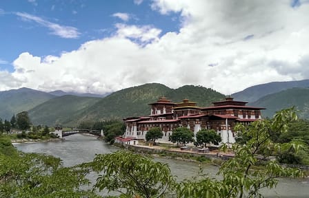 Discover Bhutan & Nepal: 11-Day Odyssey