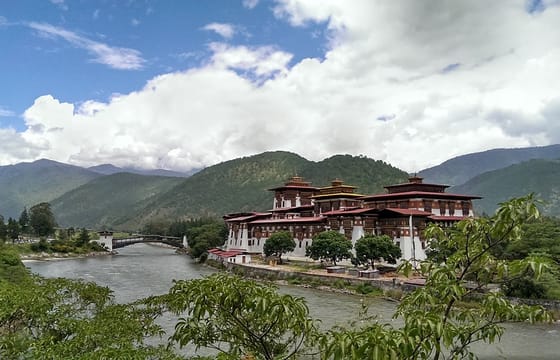 Discover Bhutan & Nepal: 11-Day Odyssey