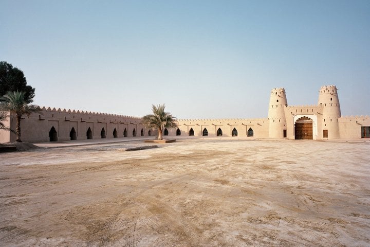 Al Ain city sightseeing small group day tour from Dubai 6