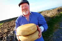 Food tasting and cultural tour Inishmore, Aran Islands. Private guided 2