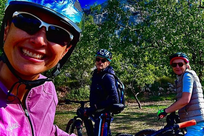 Aix eBike &amp; intimate groups