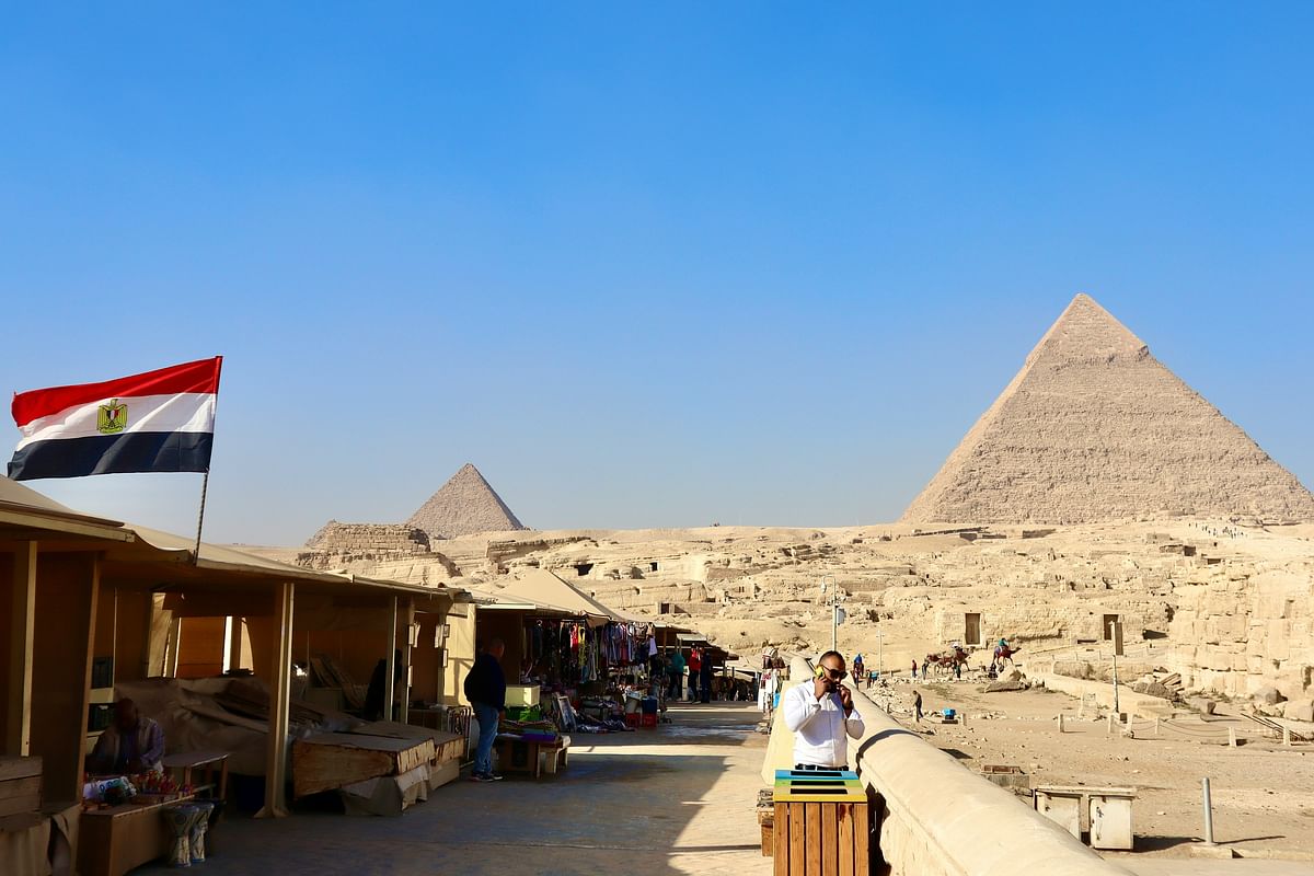 Wonders of the Giza Pyramids