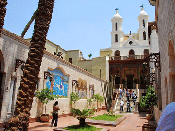Hanging Church and Islamic Cairo City Tour with Historic Sites