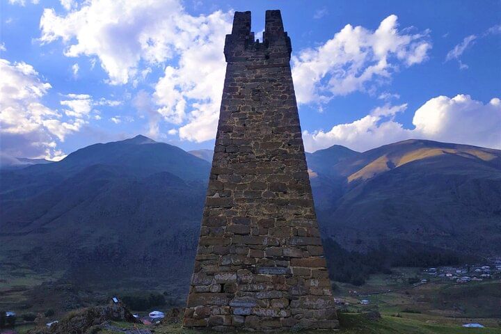 Pyramidal watchtower at Sioni Basilica