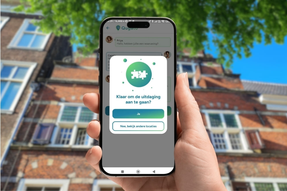 App interface screenshots of popup challenge start during the City Detective Delft scavenger hunt. 