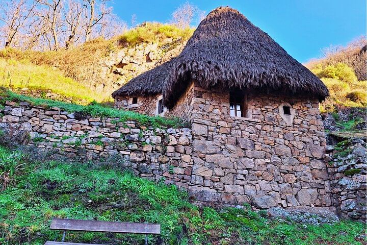 Somiedo Narural Park and its Villages Guided Tour from Oviedo