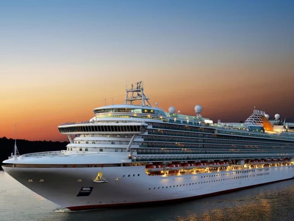 Private Transfer from Reykjavík Cruise Port to Keflavík Airport — Iceland Nature Tours