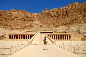 Luxor Valley of the Queens Day Tour from Hurghada by Bus