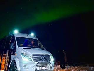 Private 4x4 Tour from Reykjavik - Northern Lights & Hot Choco, photo 9