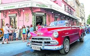 Cuba: Private tour of Havana with tour guide in American Car