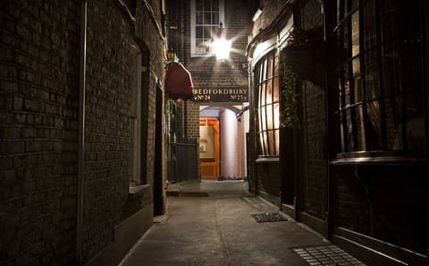 Jack the Ripper Walking Tour in East London's Whitechapel