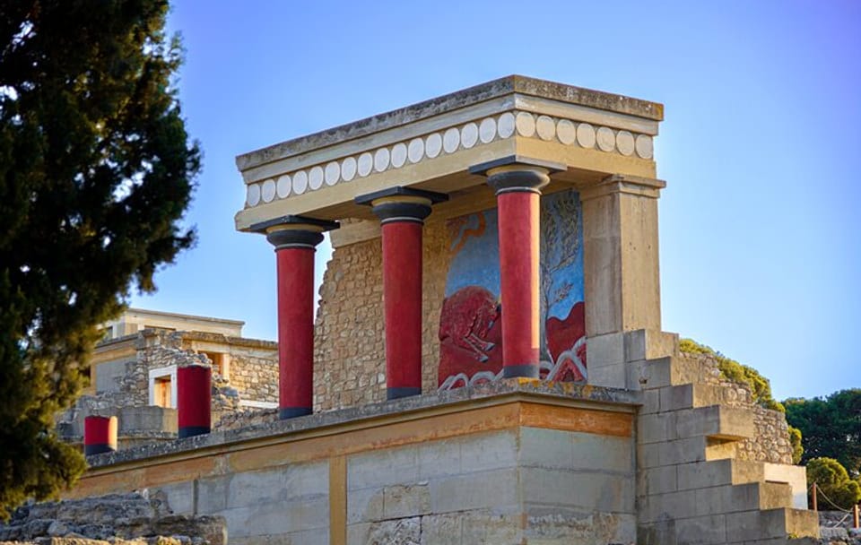 Private Tour of Knossos Palace and Zeus Cave in Heraklion