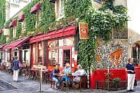 Le Marais and Seine River Dinner Cruise with Hotel pick up in Paris- 6 Hrs  2