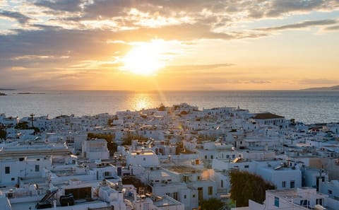 Sunset Walking Tour of Mykonos Town Highlights