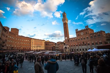 Siena Market Day & Chianti Wine Tour with Lunch at a Tuscan Farm