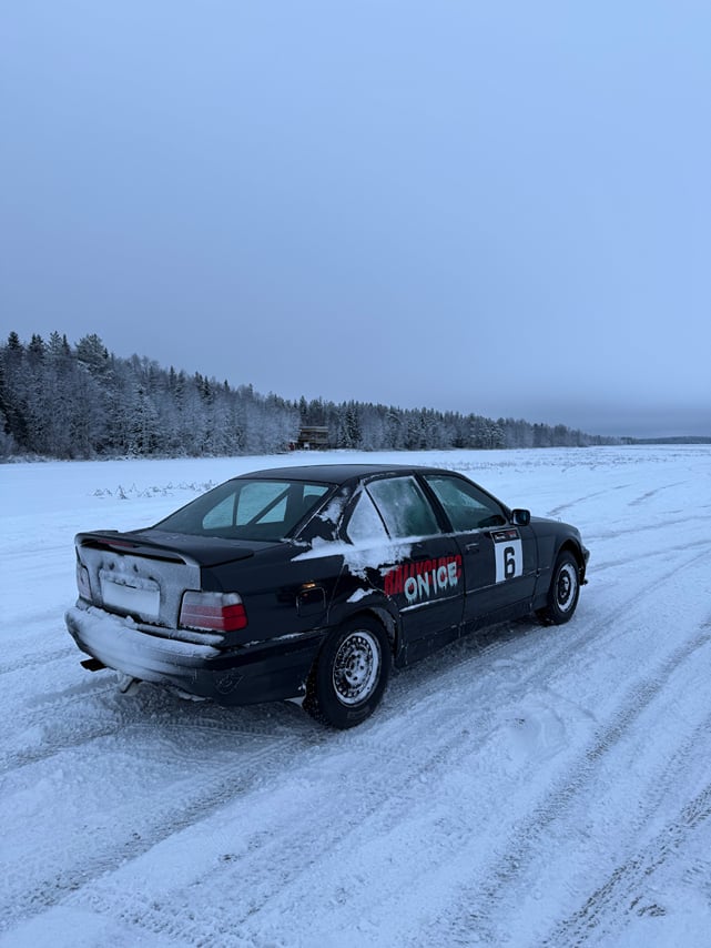 Rally car experience with professional driver. 3