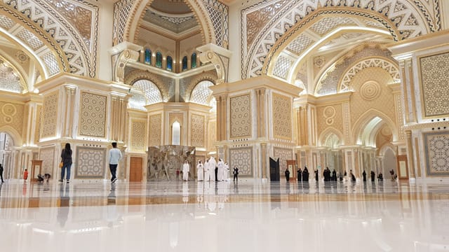 Semi Private Full-Day Tour of Abu Dhabi and Qasr al Watan Ticket 